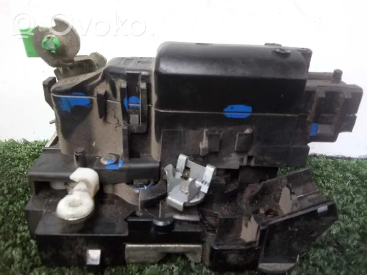 Iveco Daily 5th gen Front door lock 