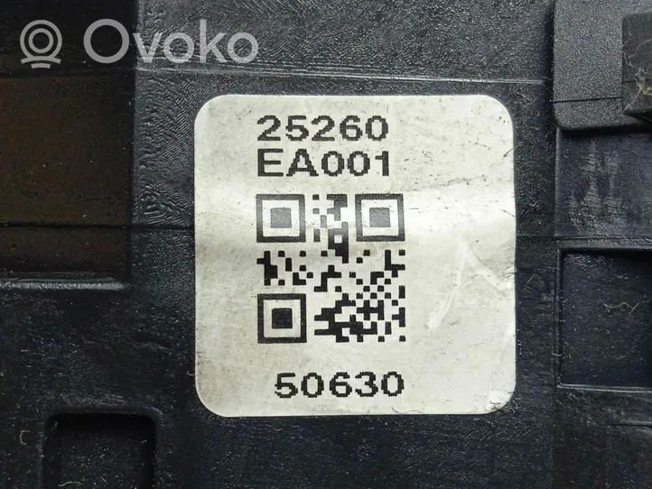 Nissan Navara Manetka / Przełącznik wycieraczek 25260EA001