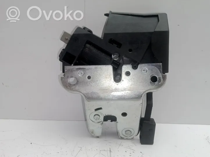 Volkswagen Eos Tailgate lock latch 4F5827505D