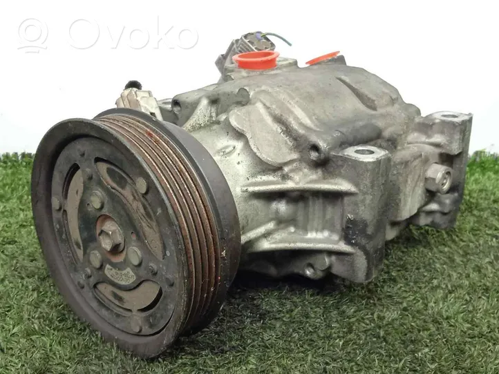 Toyota Corolla Verso E121 Ilmastointilaitteen kompressorin pumppu (A/C) 4472206364