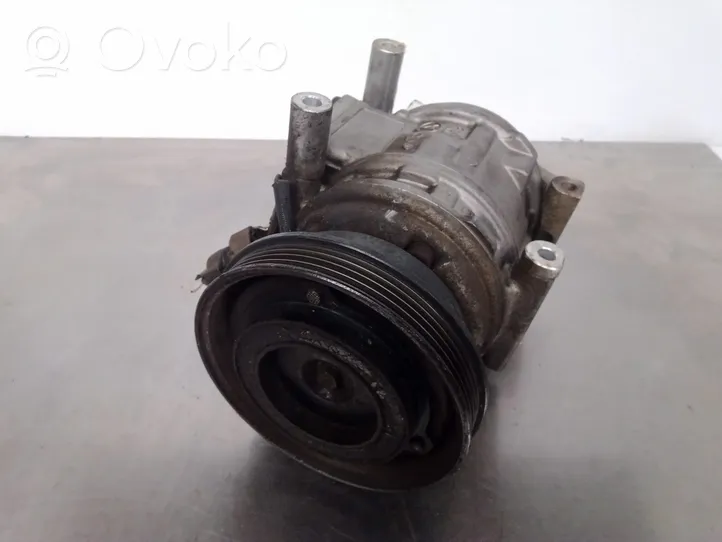 Hyundai Elantra Compressore aria condizionata (A/C) (pompa) 