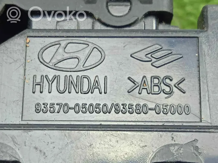 Hyundai Atos Prime Interruttore di controllo dell’alzacristalli elettrico 9357005050