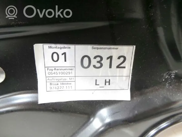 Volkswagen Passat Alltrack Takaikkunan nostomekanismi ilman moottoria 3C4839755H