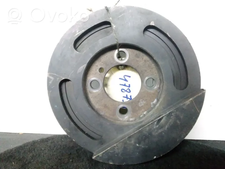 Hyundai Accent Crankshaft pulley 