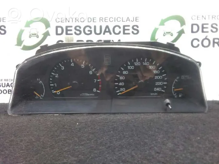 Subaru Legacy Compteur de vitesse tableau de bord 