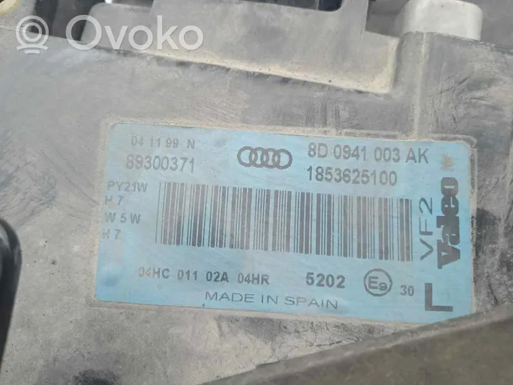 Audi A4 S4 B5 8D Phare frontale 8D0941003AK