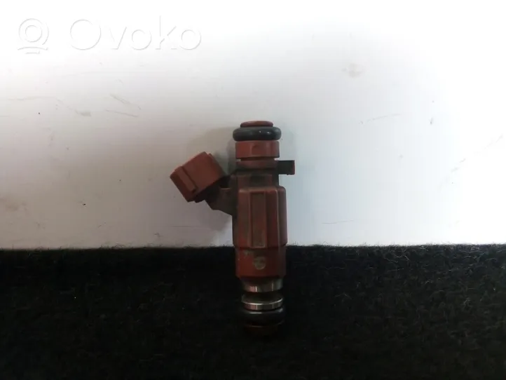 Nissan Maxima Fuel injector 