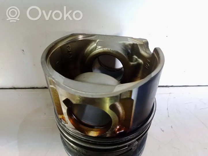 Opel Astra G Piston 