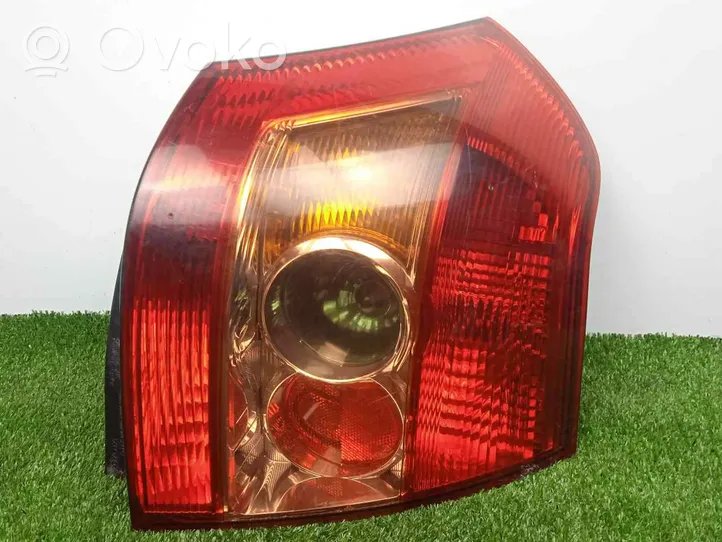 Toyota Corolla E120 E130 Lampa tylna 