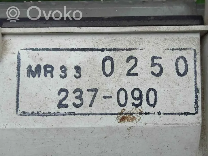 Mitsubishi L300, Cosmos Tachimetro (quadro strumenti) MR330250