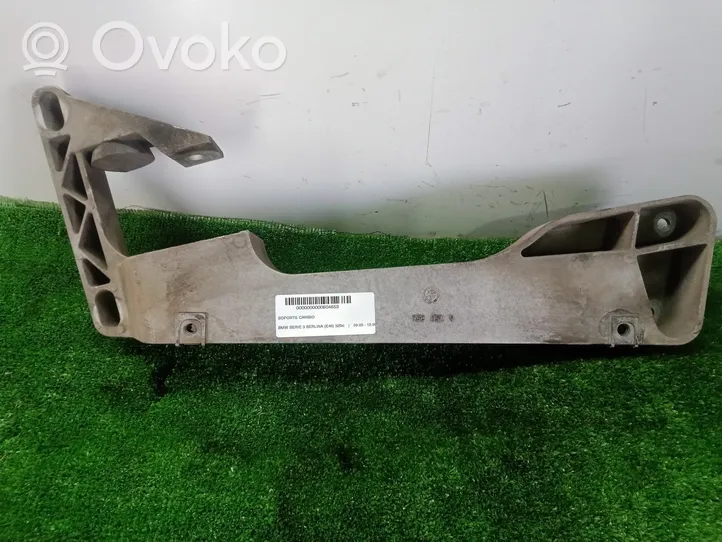 BMW 3 E46 Soporte de la caja de cambios 6750856