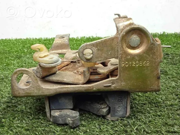 Opel Kadett E Etuoven lukko 90120862