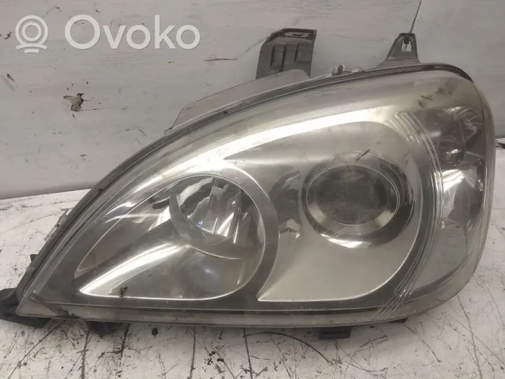 Mercedes-Benz ML W163 Lampa przednia 