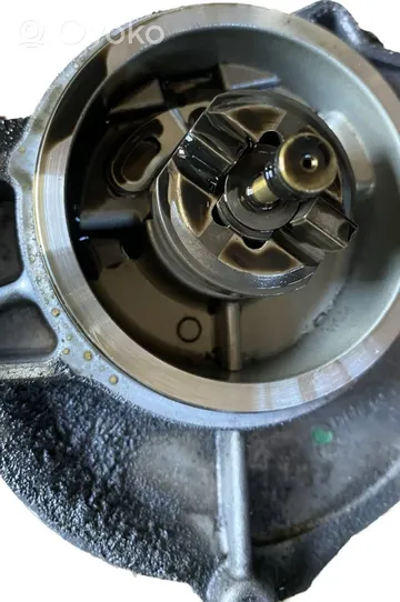 Audi A6 S6 C6 4F Pompe à vide 