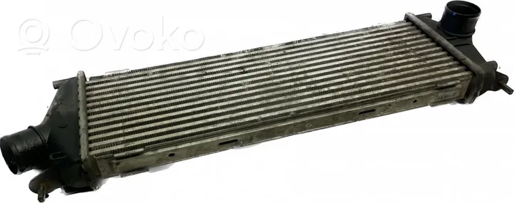 Nissan Primastar Chłodnica powietrza doładowującego / Intercooler 