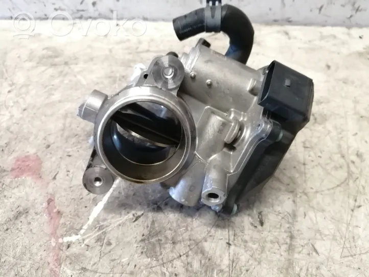 Volkswagen Golf Sportsvan Throttle valve 