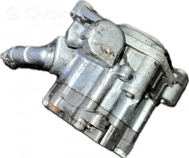 Audi A8 S8 D3 4E Power steering pump 