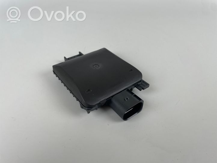 Volkswagen Golf VIII Capteur radar d'angle mort 2Q0907686D