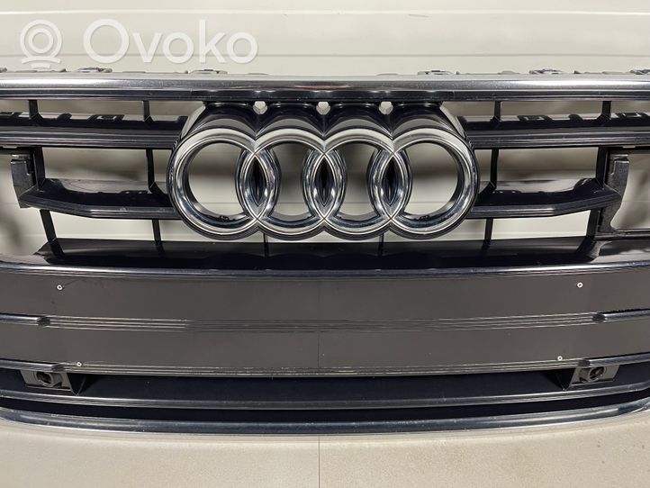 Audi A7 S7 4K8 Grotelės priekinės 4K8853651A