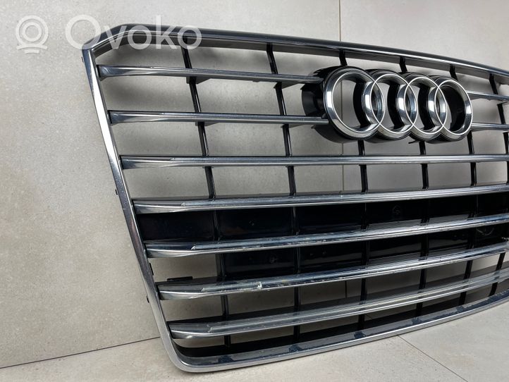 Audi A8 S8 D4 4H Etupuskurin ylempi jäähdytinsäleikkö 4H0853651AA