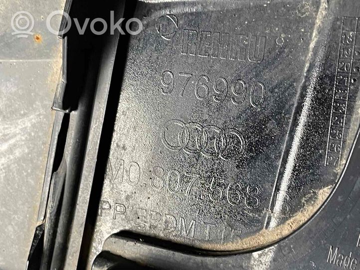 Audi Q7 4M Apatinė bamperio dalis 4M0807941L