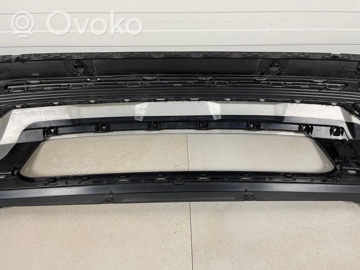 Audi Q7 4M Apatinė bamperio dalis 4M0807521J