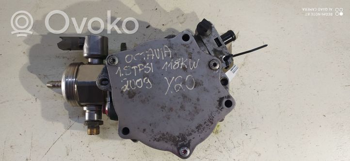 Skoda Octavia Mk2 (1Z) Pompe d'injection de carburant à haute pression 06H127025M