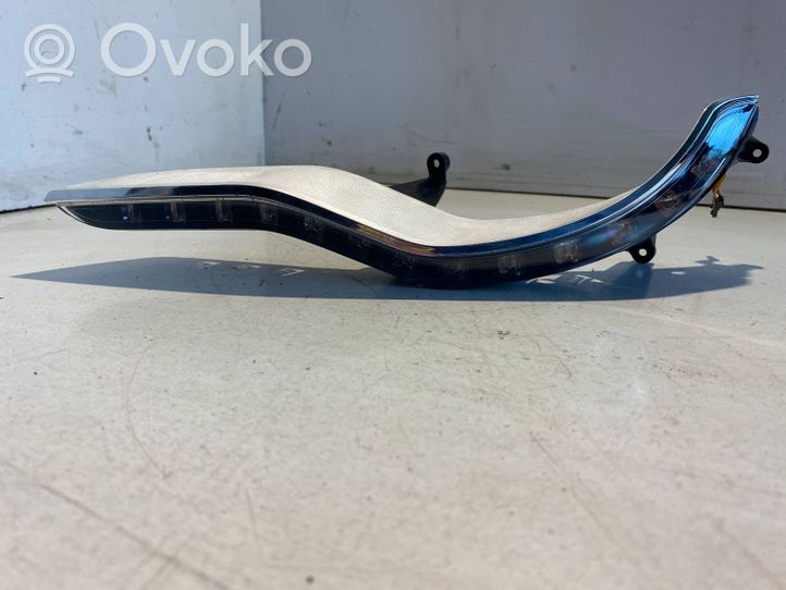 Audi A4 S4 B8 8K Rivestimento sotto il faro/fanale 1305544310