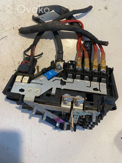 Mercedes-Benz C AMG W205 Cableado positivo A2055402350