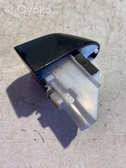 BMW 1 E81 E87 Front door lock (next to the handle) 