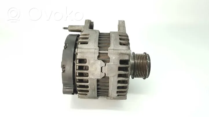 Volkswagen PASSAT B7 Generatore/alternatore 0121715071