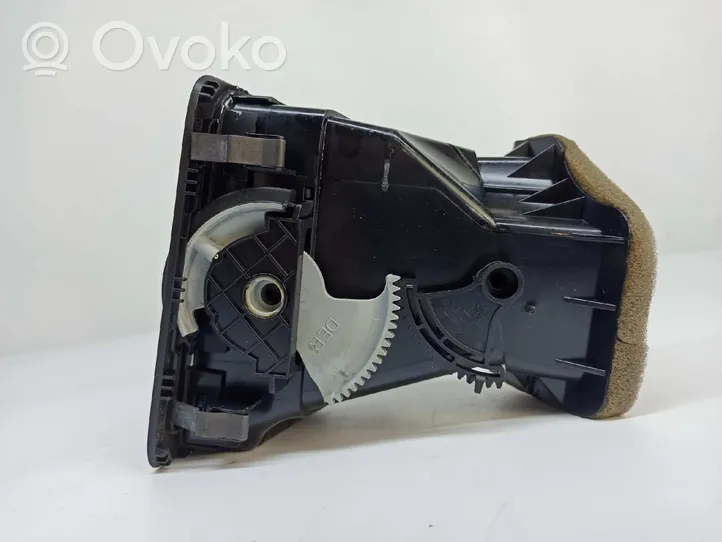 Volkswagen Golf VI Griglia di ventilazione centrale cruscotto 5K0819710