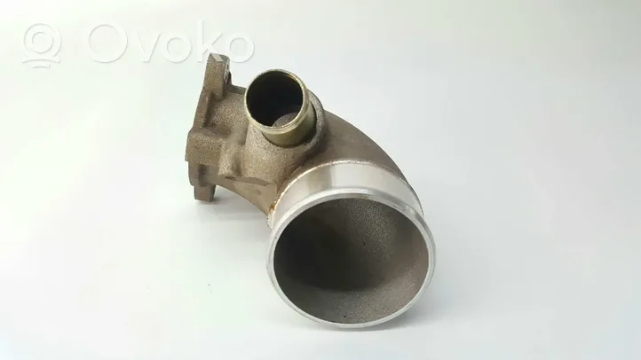 Toyota Land Cruiser (J120) Turboahtimen ilmanoton letku 