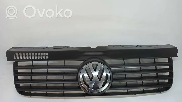 Volkswagen Transporter - Caravelle T5 Etupuskurin ylempi jäähdytinsäleikkö 7H0853653