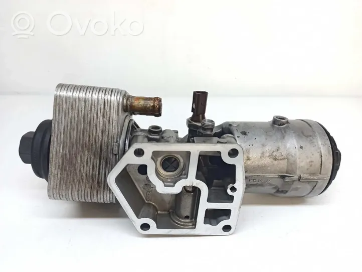 Volkswagen Golf V Supporto di montaggio del filtro dell’olio 045115389J