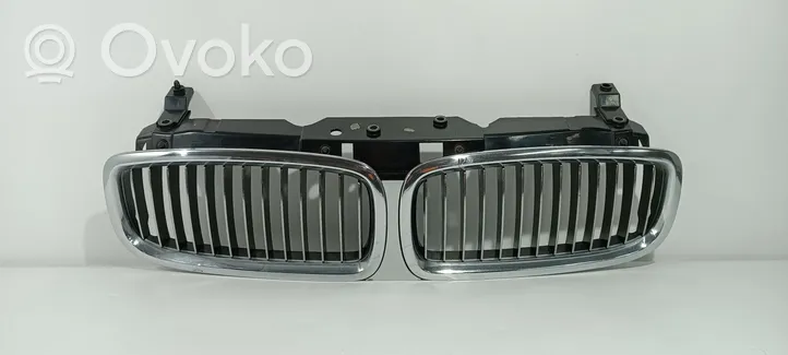 BMW 7 E65 E66 Grille calandre supérieure de pare-chocs avant 511370377279