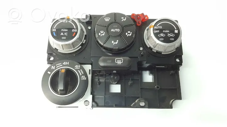 Suzuki Grand Vitara II Ilmastoinnin ohjainlaite 3951065JD4CAT