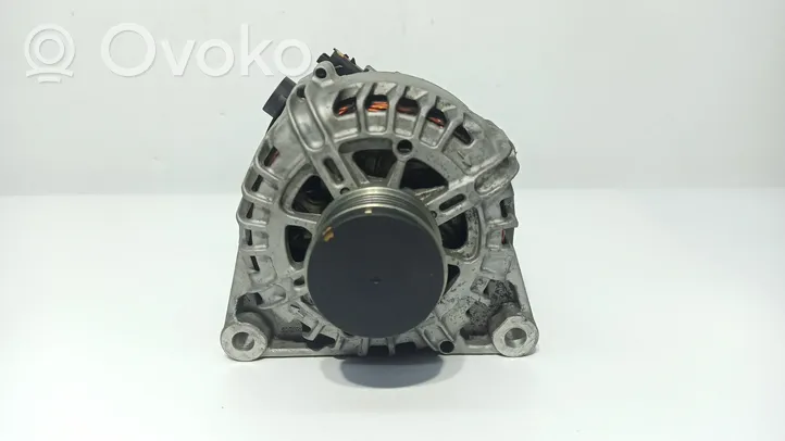 Peugeot 5008 II Alternator 1637302780