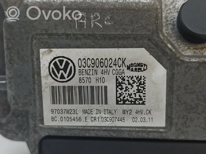 Volkswagen Golf VI Komputer / Sterownik ECU silnika 