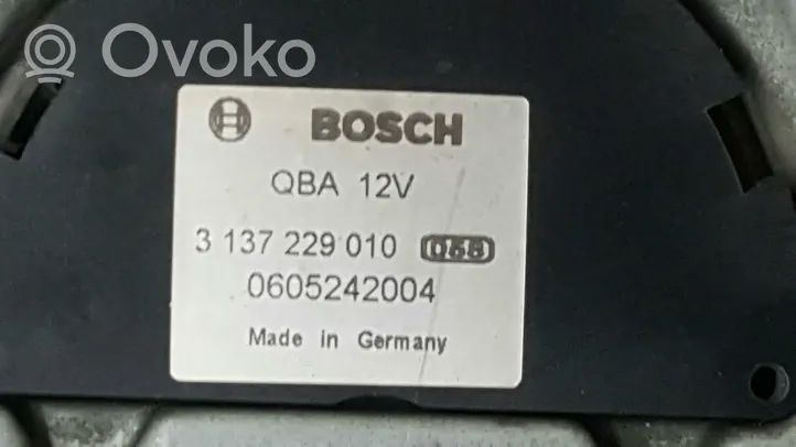 Volvo XC90 Elektryczny wentylator chłodnicy 30680005