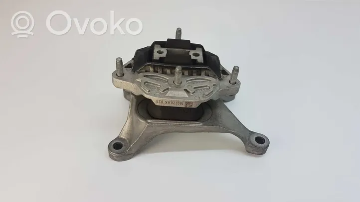 Audi A4 S4 B9 Łapa / Mocowanie skrzyni biegów 8W0399156AK