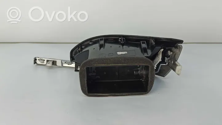 Fiat Tipo Dysze / Kratki środkowego nawiewu deski rozdzielczej 735693605