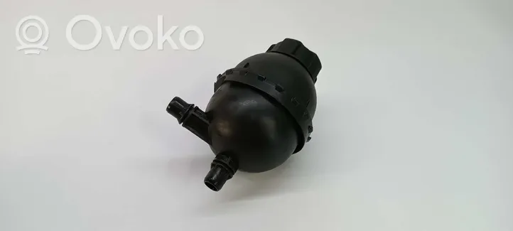 BMW i3 Vase d'expansion / réservoir de liquide de refroidissement 11564310