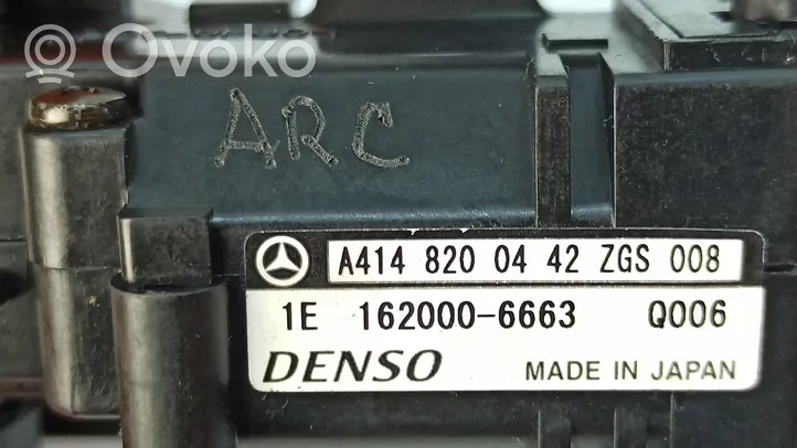 Mercedes-Benz Vaneo W414 Silniczek podnoszenia szyby drzwi tylnych 