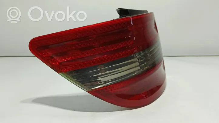 Mercedes-Benz B W245 Tailgate rear/tail lights A1698202364