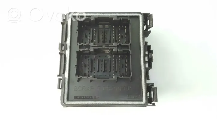 Ford Fiesta Module confort 9840127808