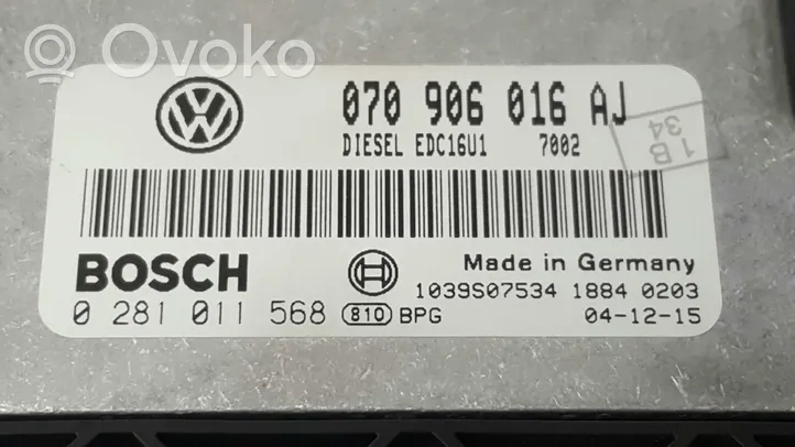 Volkswagen Transporter - Caravelle T5 Unité de commande, module ECU de moteur 0281011568