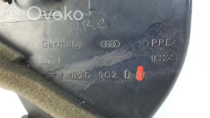 Audi A6 S6 C6 4F Dysze / Kratki środkowego nawiewu deski rozdzielczej 