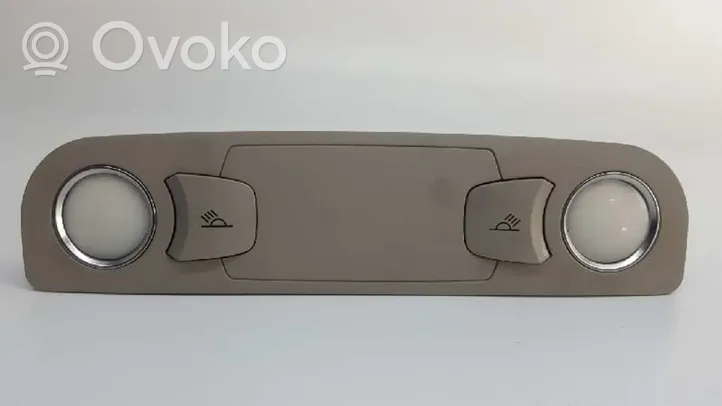 Audi Q7 4L Panel oświetlenia wnętrza kabiny 4L0947111B13U