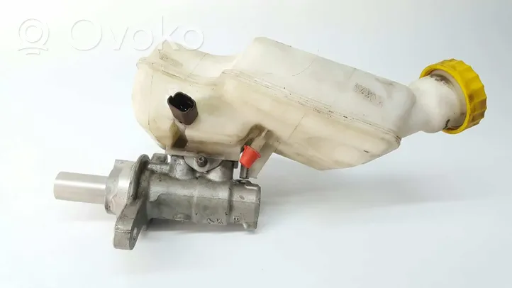 Citroen C3 Główny cylinder hamulca 24642